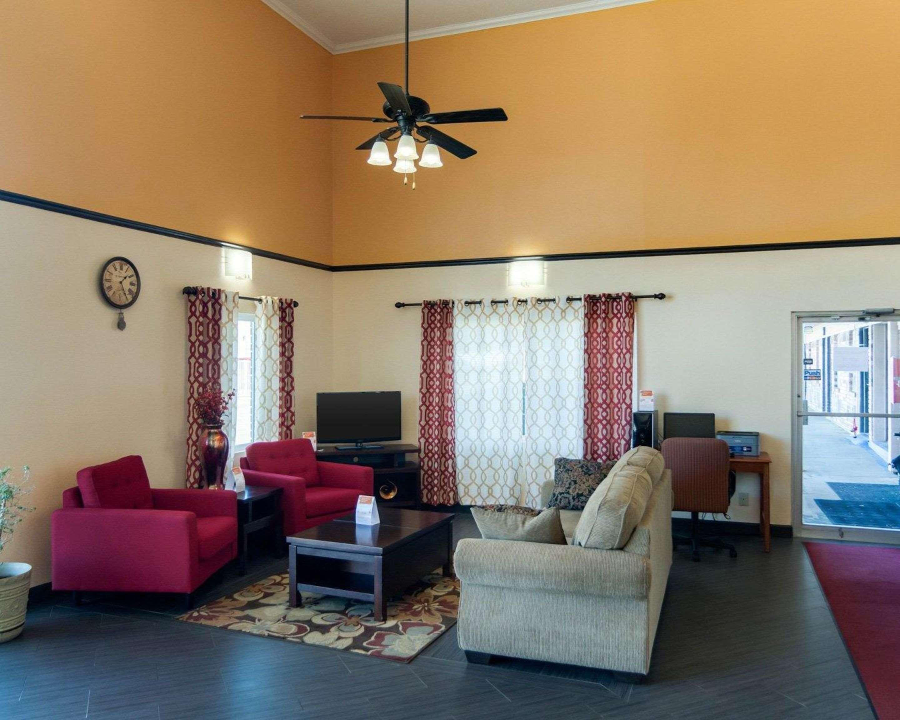 Homestay Inn & Suites Russellville Bagian luar foto