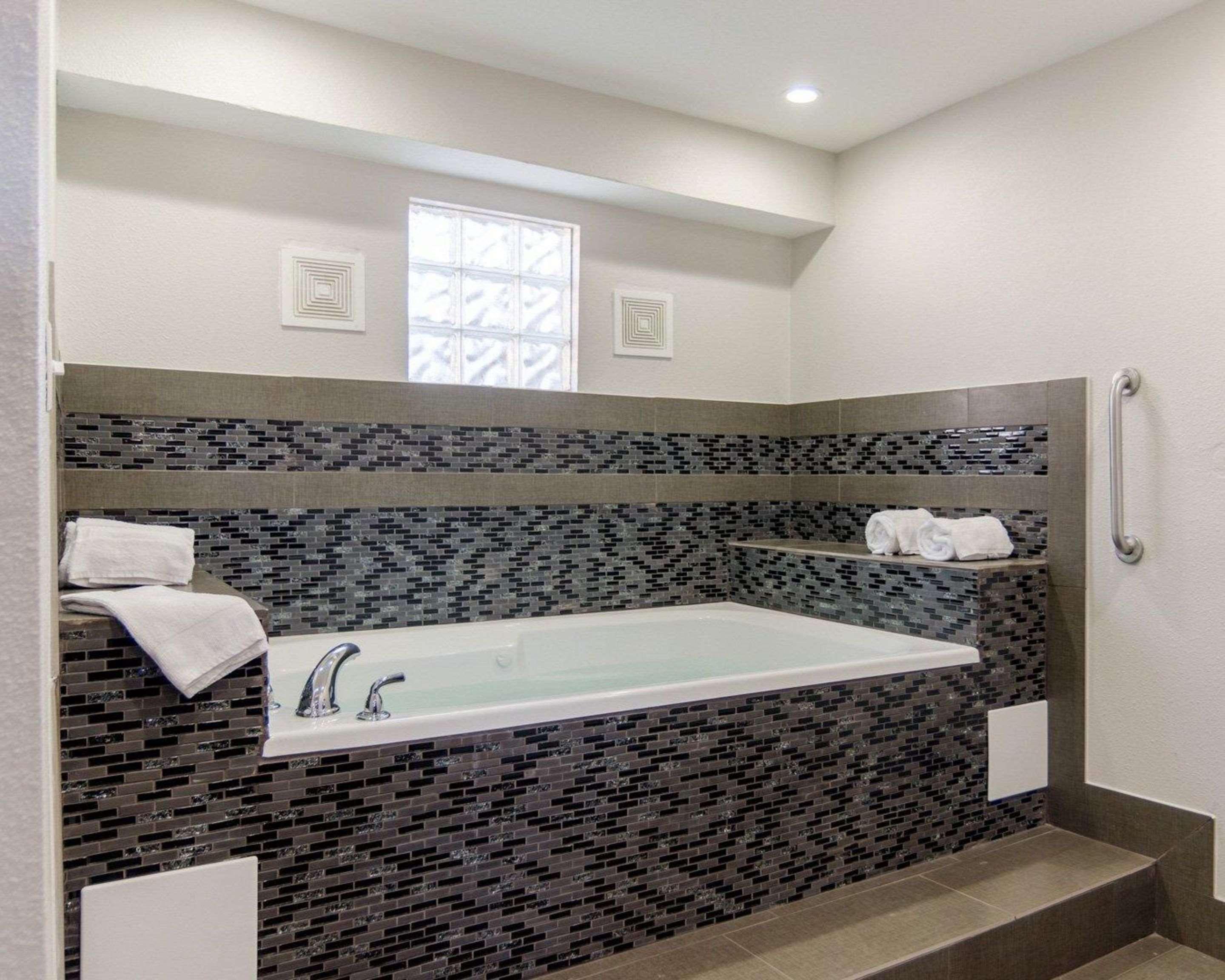 Homestay Inn & Suites Russellville Bagian luar foto