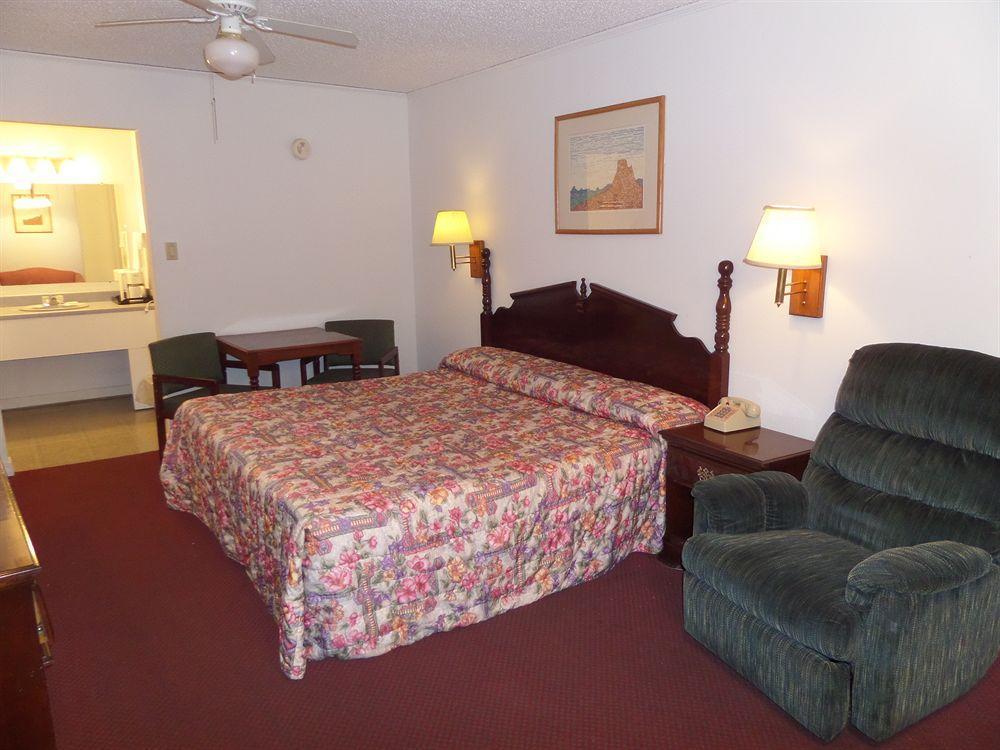 Homestay Inn & Suites Russellville Bagian luar foto